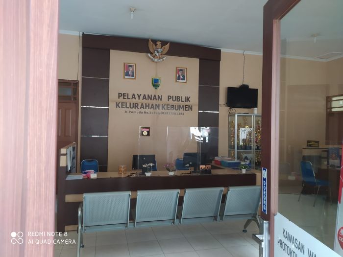 Kelurahan Kebumen cuti Tambahan tetap buka pelayanan. 01