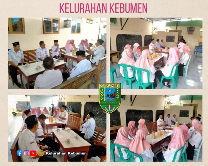 Guru - Guru SD Negeri berkunjung ke Kelurahan Kebumen. 01