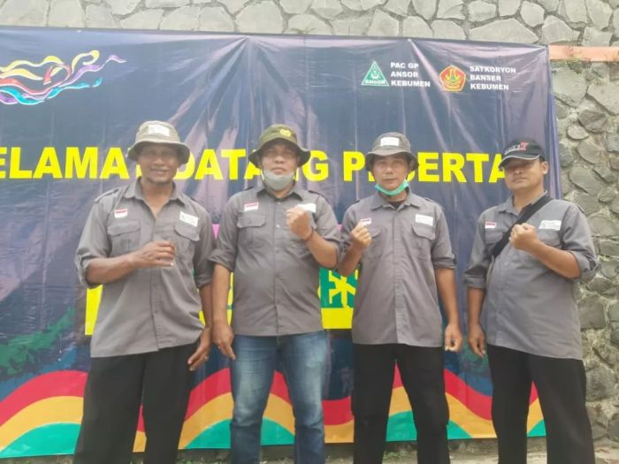 TPS3R Bank Sampah Samiun berperan aktif memungut Sampah 02